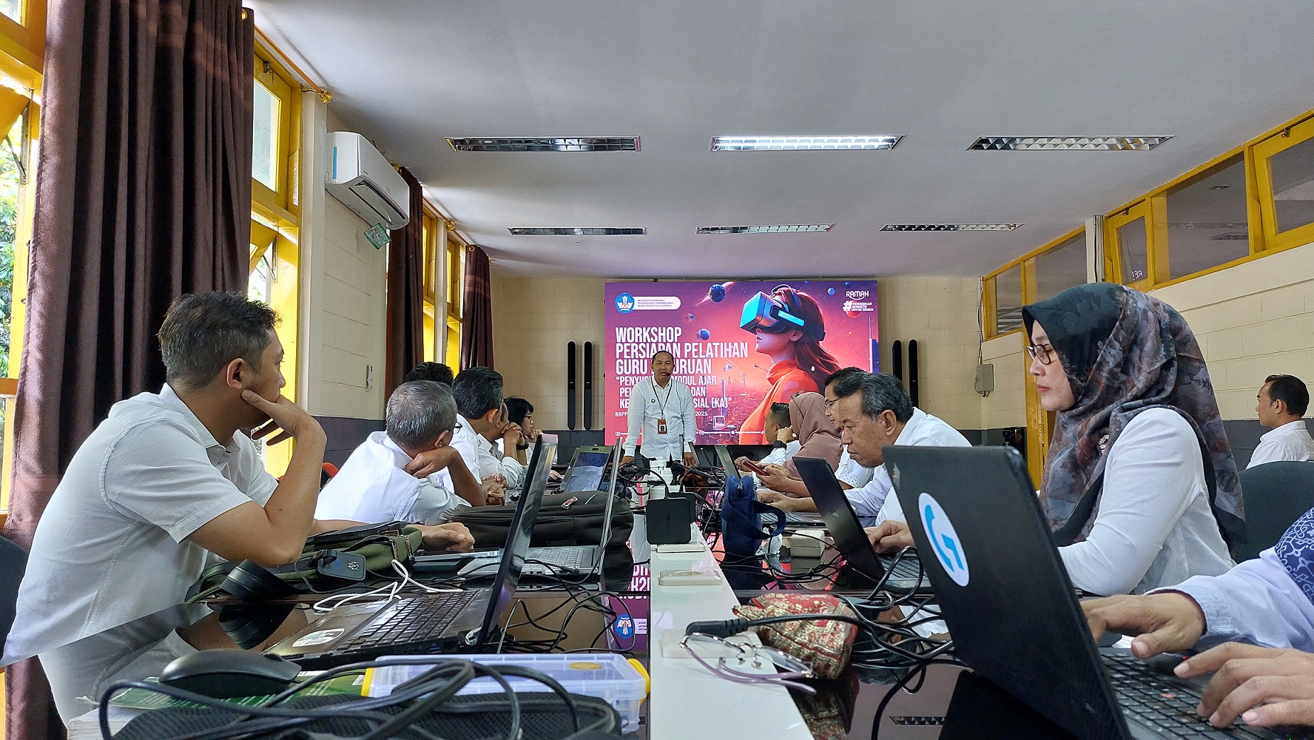 BBPPMPV BOE Gelar Workshop Penyusunan Modul Ajar Koding dan Kecerdasan Artifisial bagi Guru Kejuruan