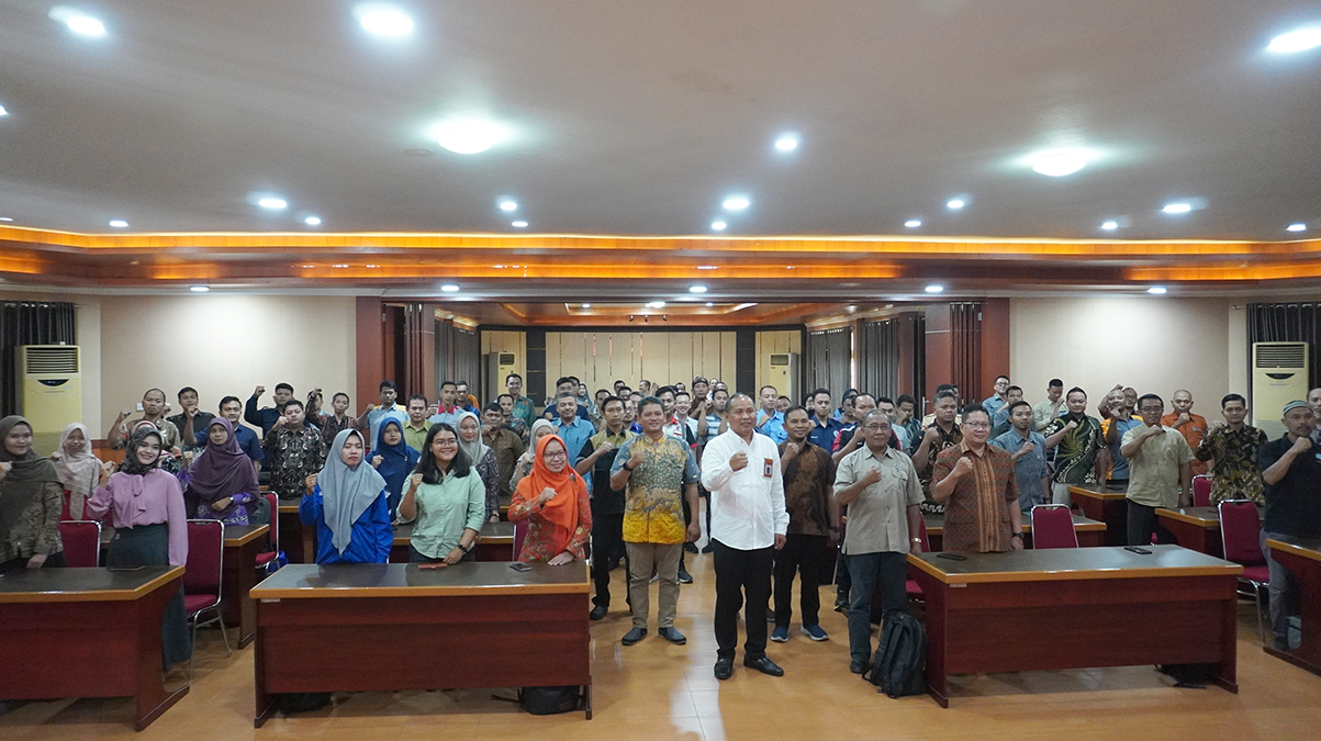 Upskilling dan Reskilling Guru Kejuruan Berstandar Industri Pola Lembaga-Magang  2025 Angkatan II