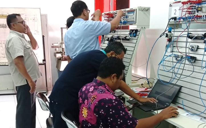 Dosen PTV Siapkan Kompetensi Lulusannya Dibidang Industri Manufaktur di BBPPMPV BOE