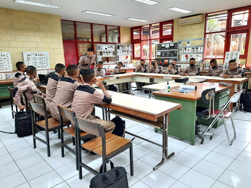 Korps Elektronika dan Korps Mekatronika Akademi Angkatan Laut Lattek di BBPPMPV BOE