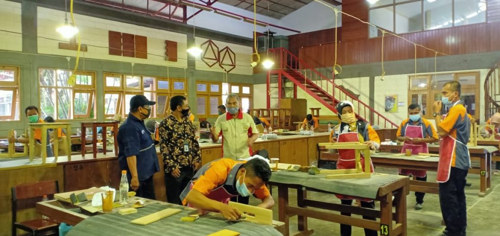 BBPPMPV BOE Malang Lakukan Upskilling dan Reskilling Berstandar Industri pada Guru SMK